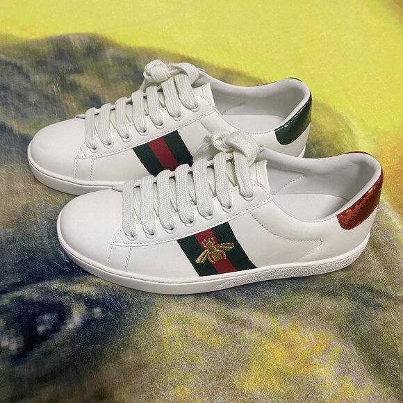Women's white sneakers of Gucci - Picture 1 of 5